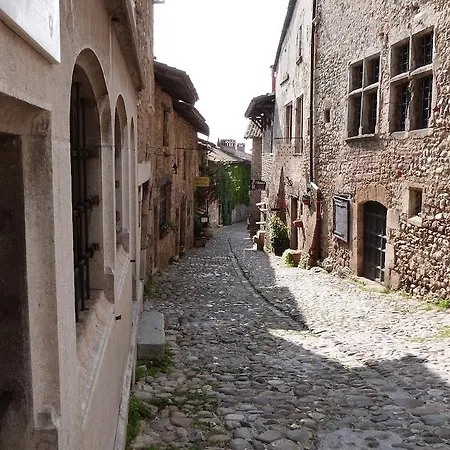 D'hotes Chez Francoise فندق مبيت وإفطار Pérouges